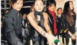 经纪人爆料谢霆锋视频播放,经纪人独家爆料引发热议